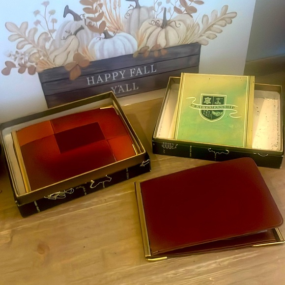 craftsmanship Other - New vintage trifold wallets